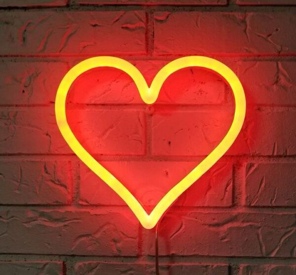 Letrero neon de corazón distintos diseños